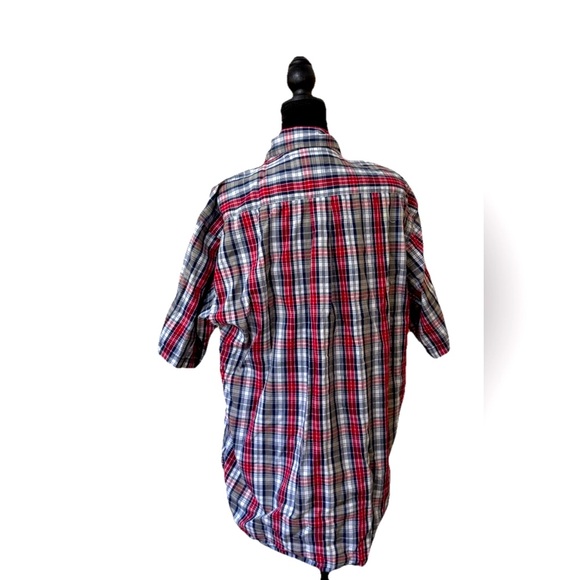 NWOT Badge Short Sleeve Button Up Shirt NWOT - Picture 2 of 4